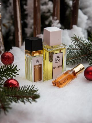 Dárek, který zaručeně potěší každého? Inspirovaný parfém od NANITY! ✨ Pokud potřebujeme dokoupit ještě něco pod stromeček,...